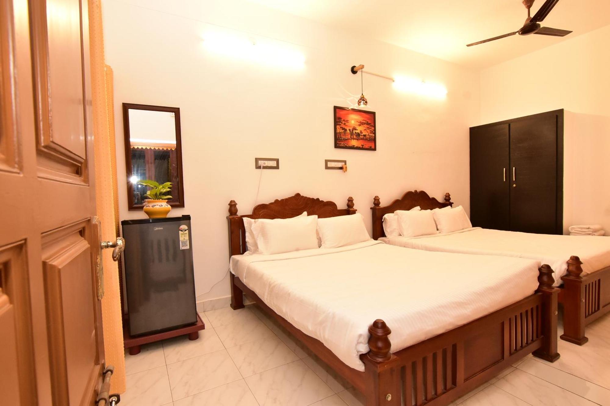 Chez Linda Home Stay Пондичерри Экстерьер фото