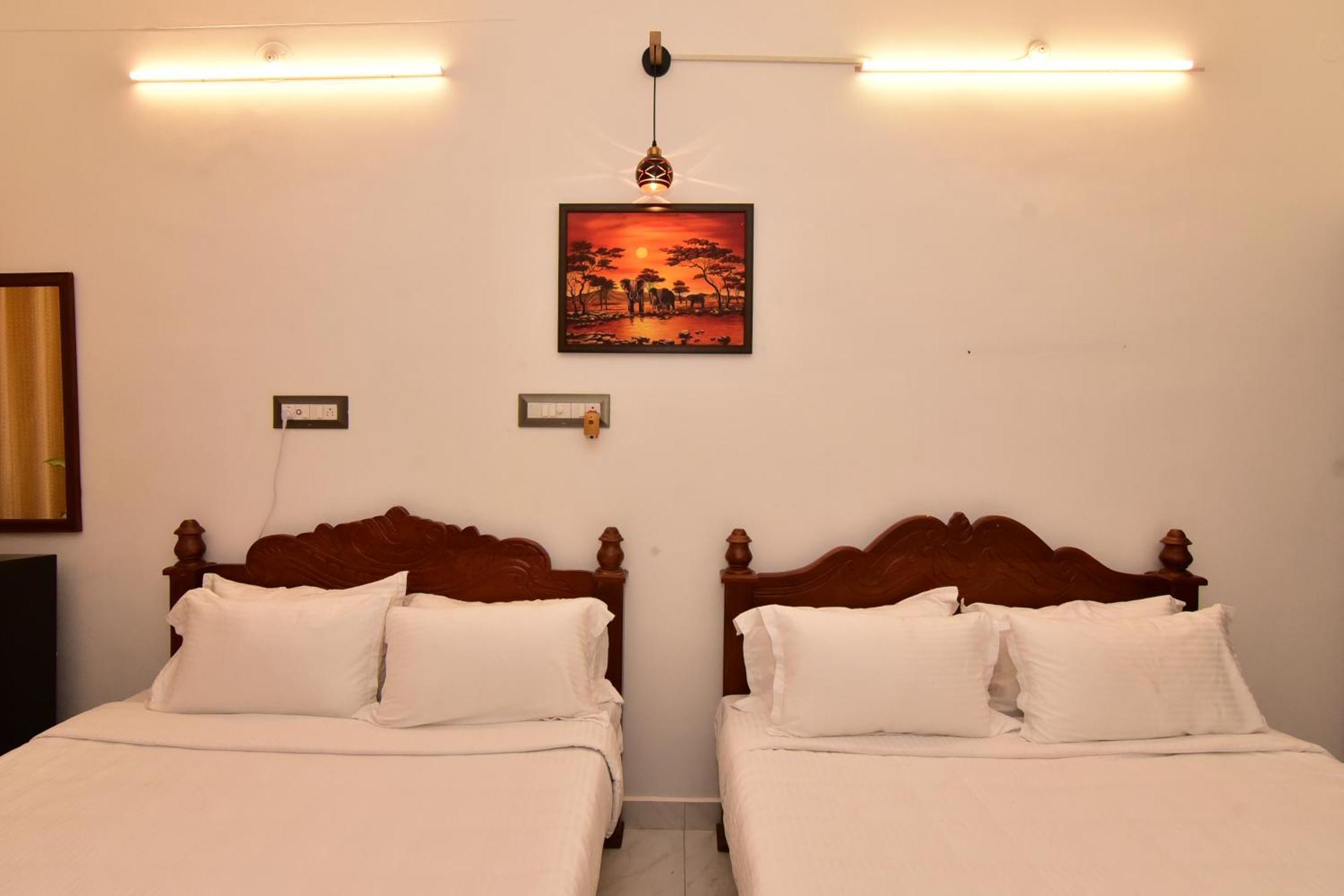 Chez Linda Home Stay Пондичерри Экстерьер фото