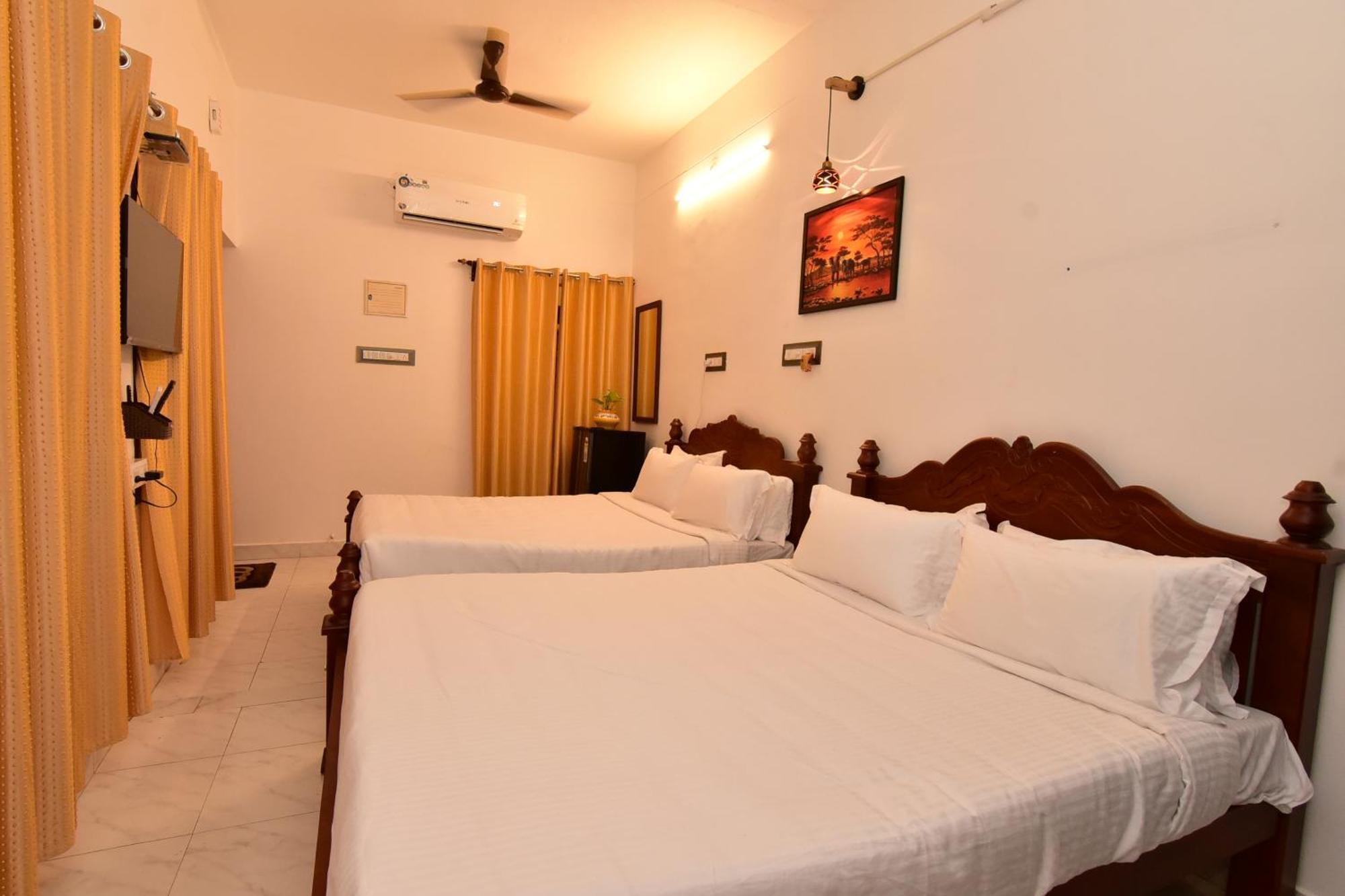Chez Linda Home Stay Пондичерри Экстерьер фото