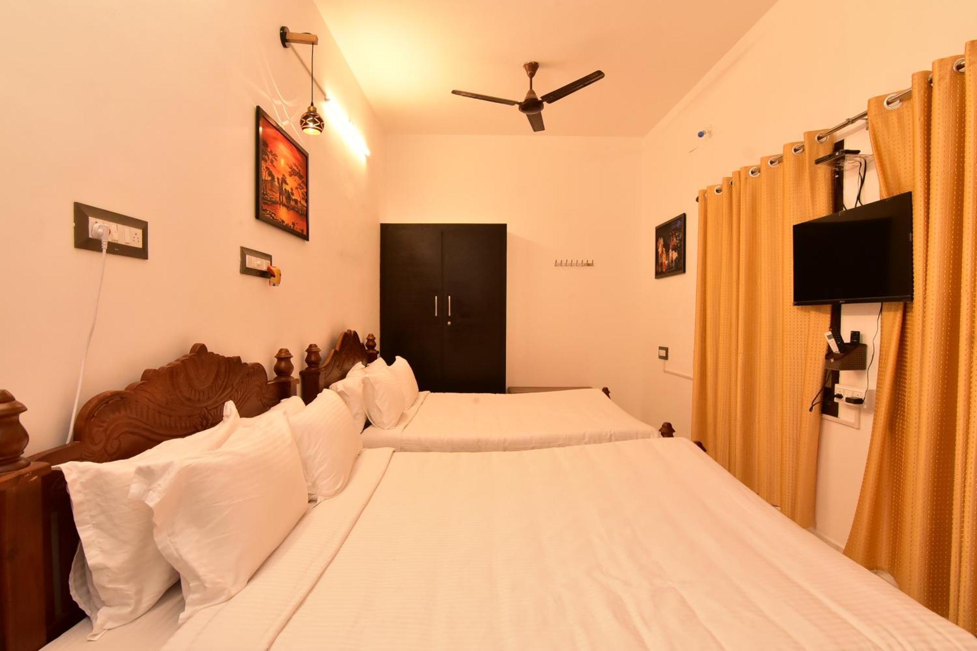 Chez Linda Home Stay Пондичерри Экстерьер фото