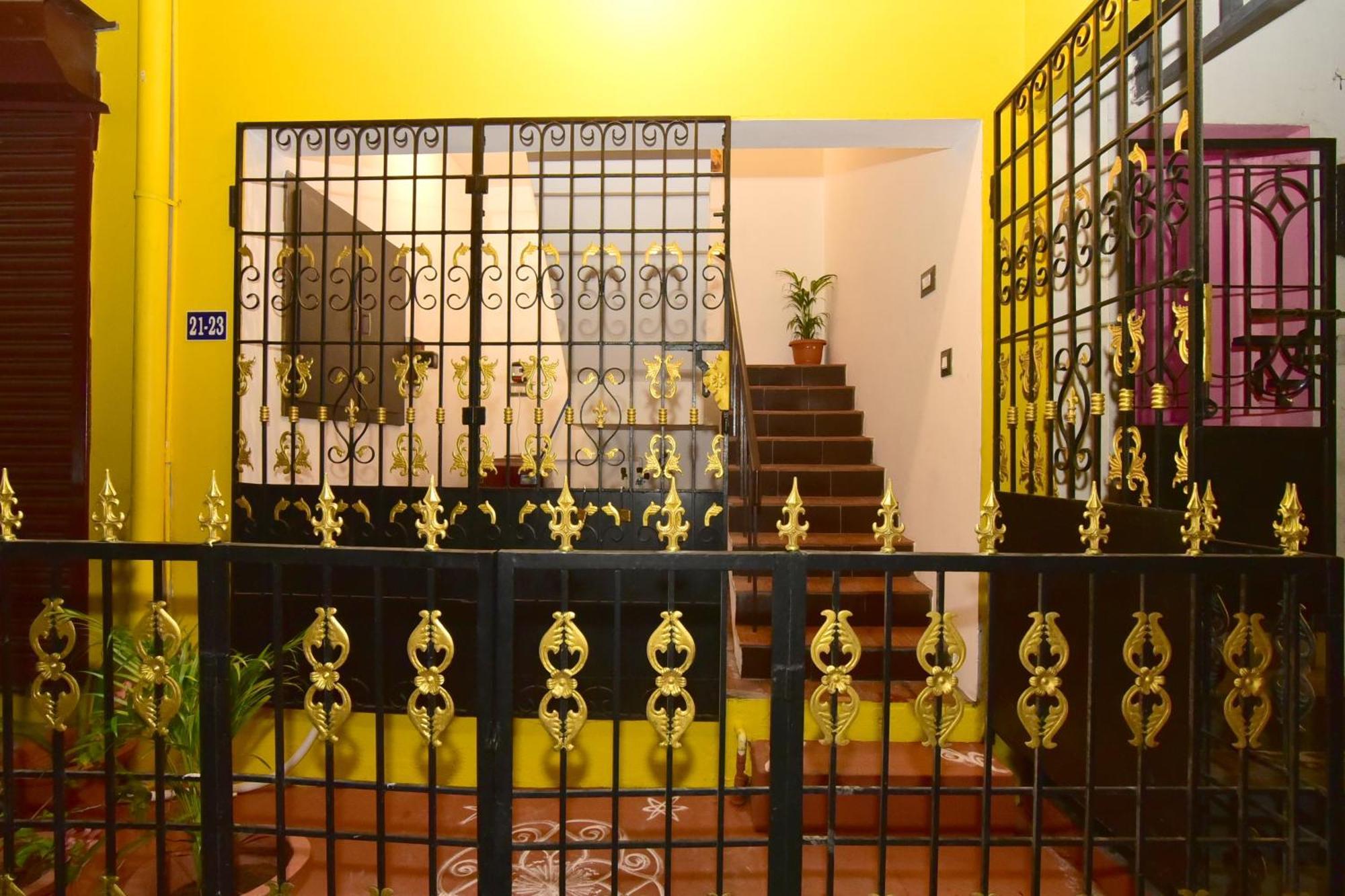 Chez Linda Home Stay Пондичерри Экстерьер фото