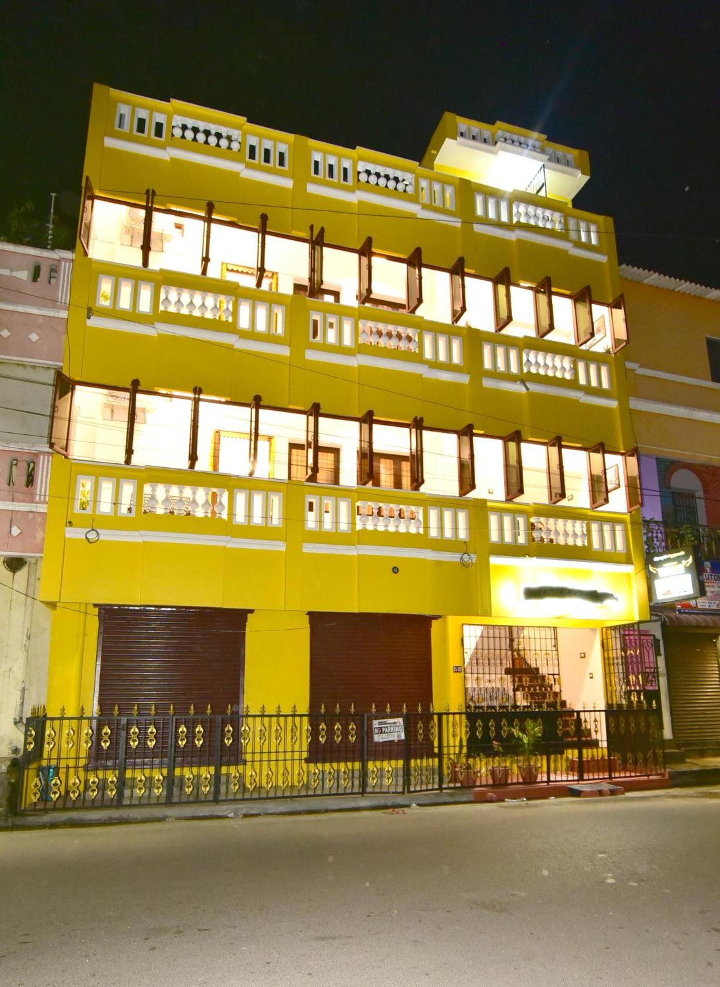 Chez Linda Home Stay Пондичерри Экстерьер фото